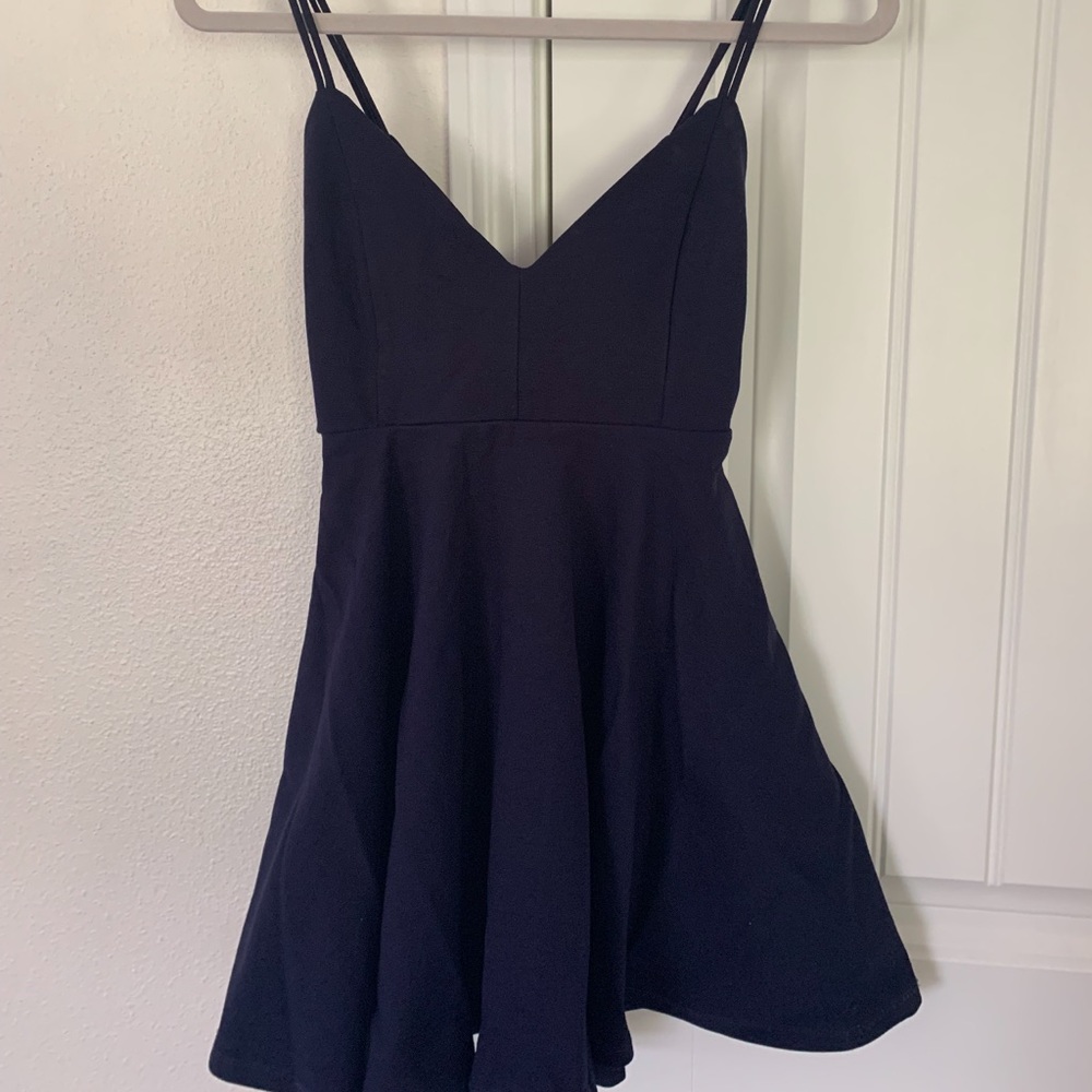 women’s navy dress